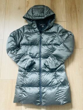 Eddie Bauer Long Hooded Puffer Coat - Olive Green, Women Small